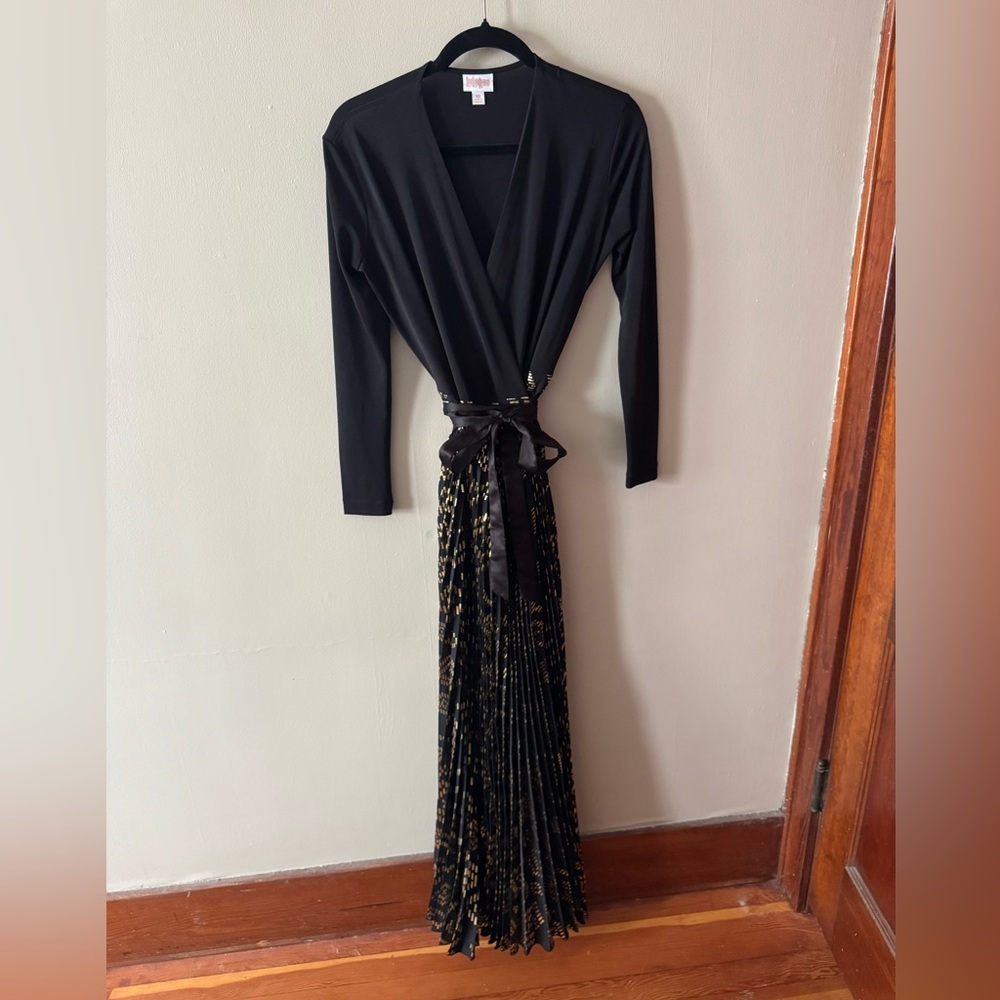 LuLaRoe Black and Gold Deanne Dress